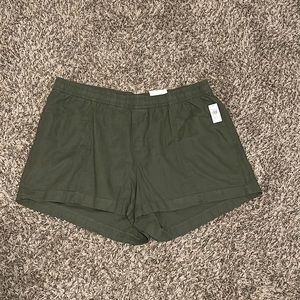 Old navy olive high rise linen shorts 2X NWT